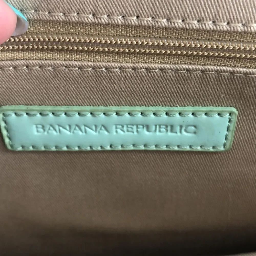 Banana Republic mint purse/clutch - Picture 8 of 11